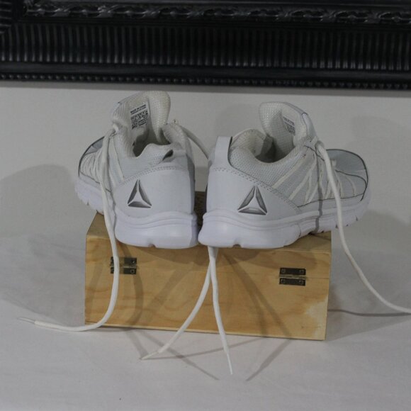 Reebok Runner white in color comfortable runner - Picture 5 of 6